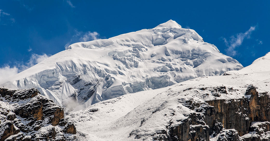Chulu West Climbing in Nepal