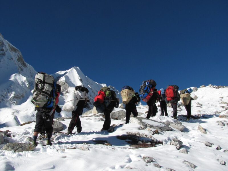 https://nepalhimalayantrails.com/wp-content/uploads/2021/03/larke-la-17_pass-1_1280x960-e1718093329547.jpg